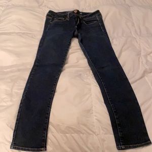 LIKE NEW! Skinny, stretch denim